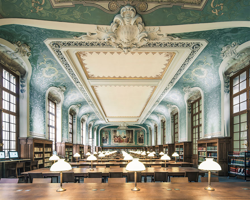 Известные библиотеки мира в работах Франко Бобо